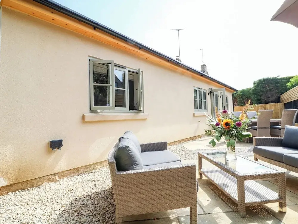 12 Manor Farm Close