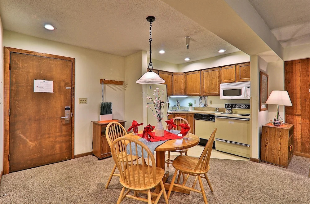 Mg 3b02 - Wow. Can You Get Any Closer? 1br/1ba Sleeps 4