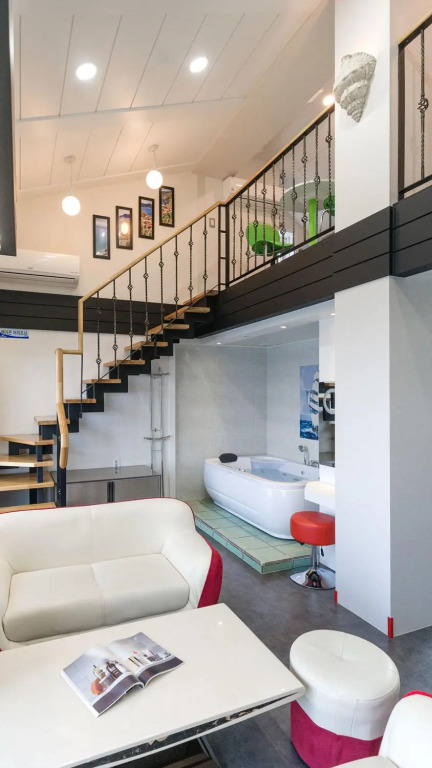 Samcheok CNBLUE Pension