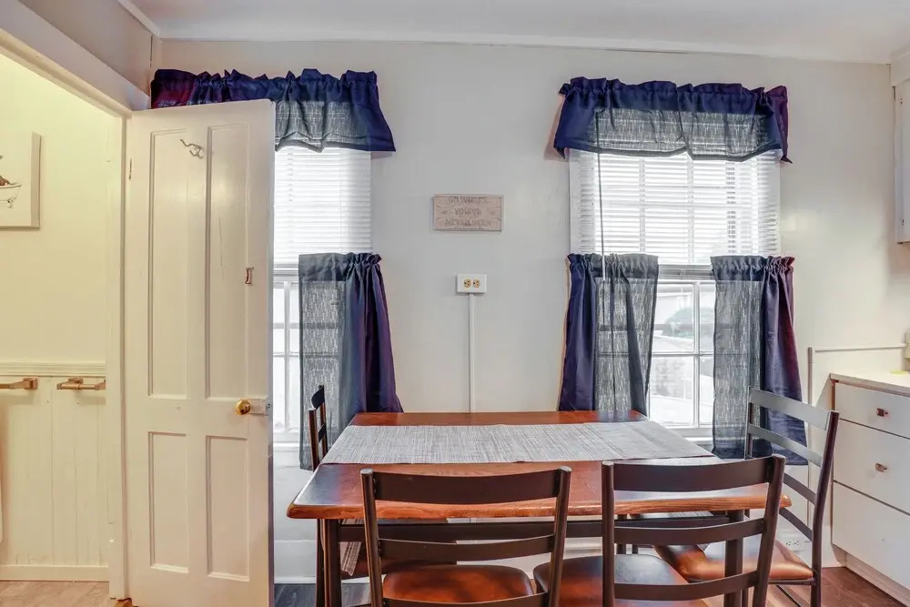 Pet-friendly Auburn Apartment w/ Balcony!