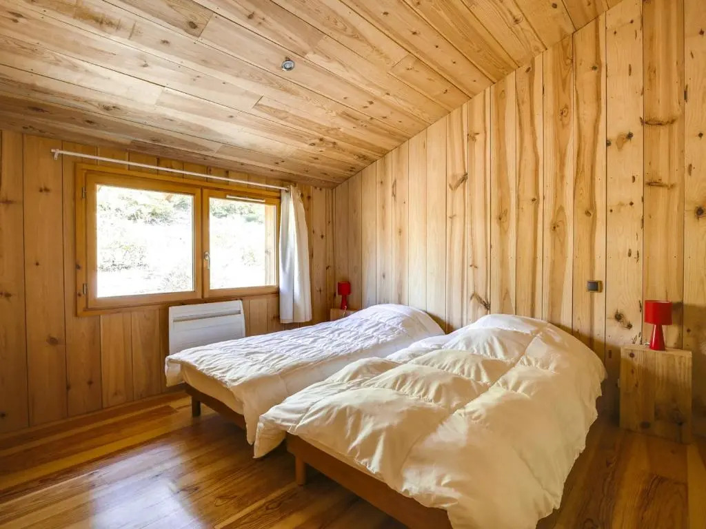 Belle villa en bois 6 personnes avec terrasse et Wi-Fi à Biscarrosse - FR-1-521-71