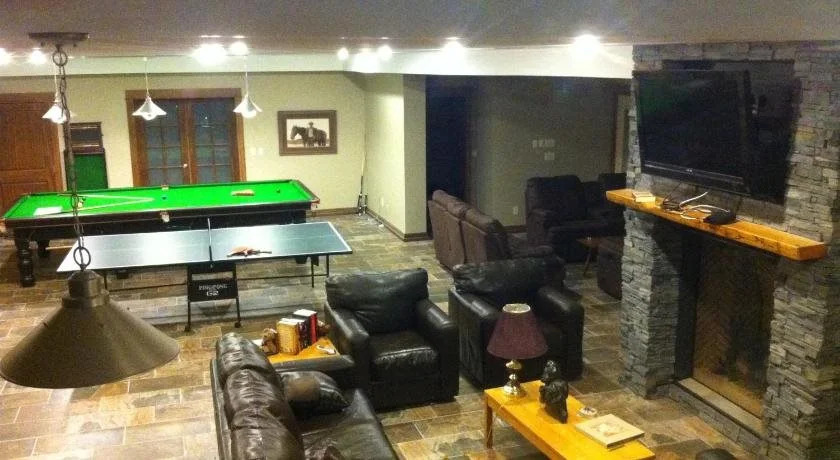 Noble House Suites