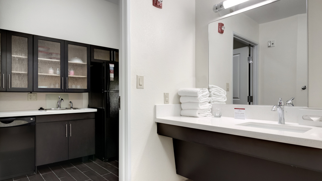 Candlewood Suites Waco by IHG