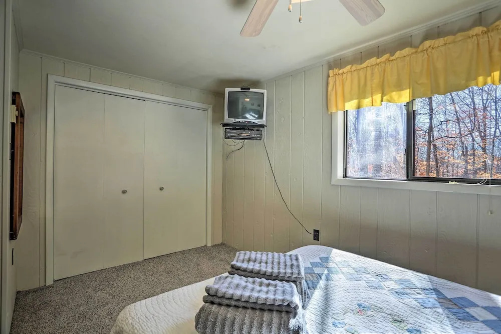 1 Mi to Arrowhead Lake: Pocono Home w/ Fire Pit