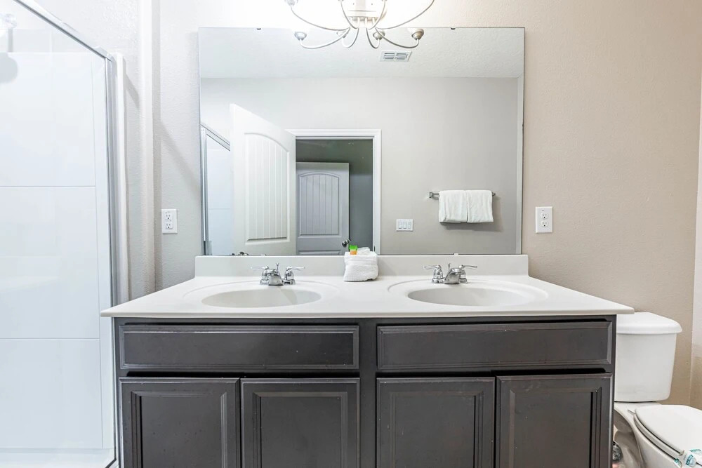 Brand New Luxury Townhome w/ Pvt Pool Close to Disney Parks by Redawning