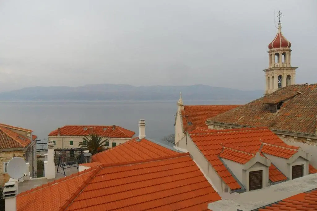 Rooms Liva - 60m from the sea