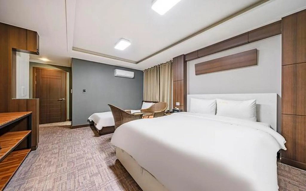 Rexhotel