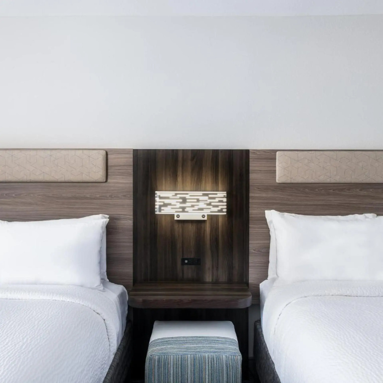 Holiday Inn Express Atlanta West - Theme Park Area by IHG
