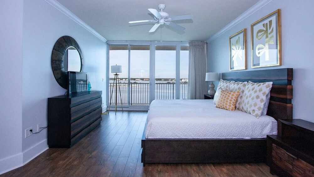 Spacious Unit With Unobstructed Views - Unit Crd0902