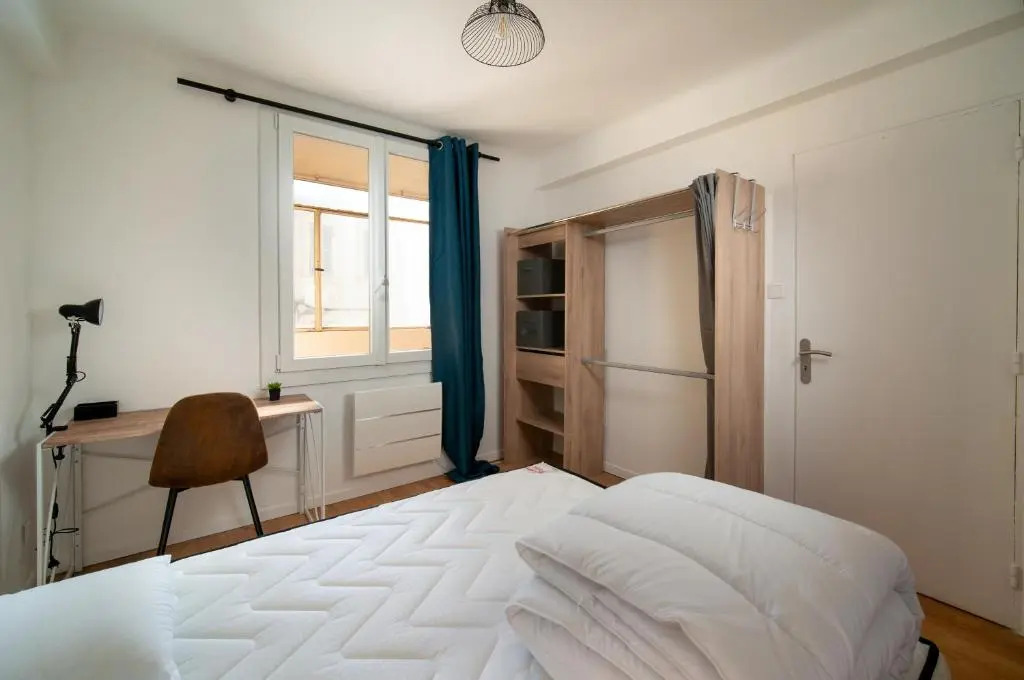 Grand Appartement 3 chambres avec clim et balcon