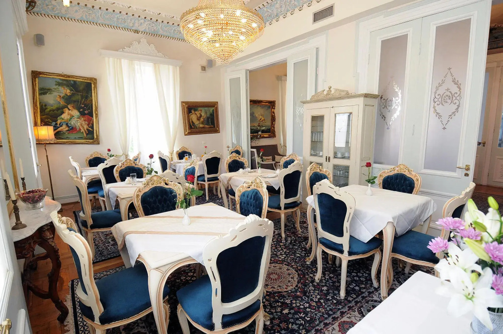 Pyrgos of Mytilene Hotel