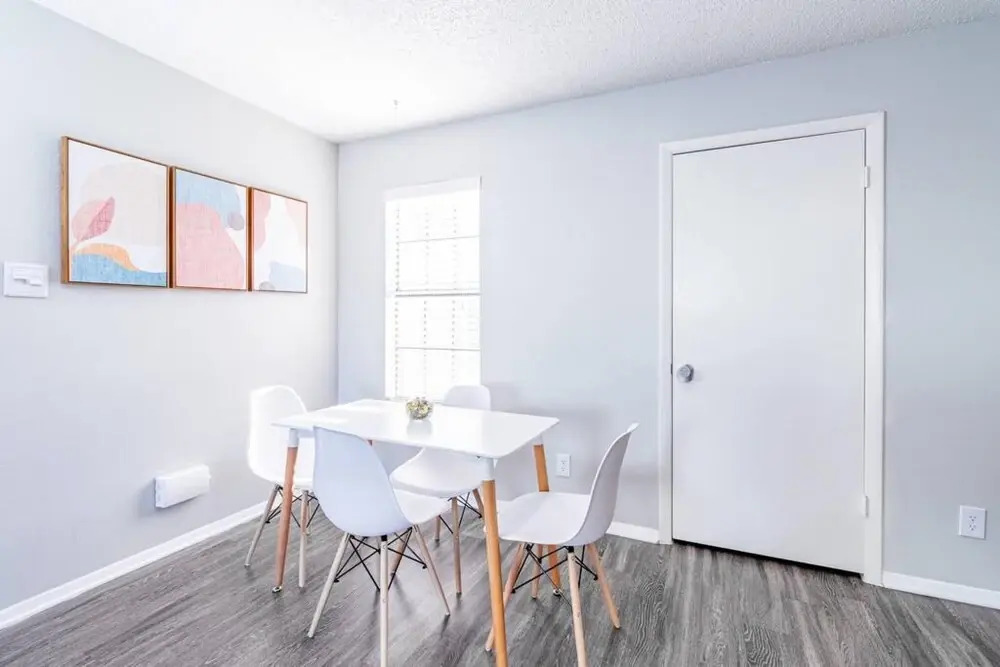 Sola 1BR Work Play Close to Downtown