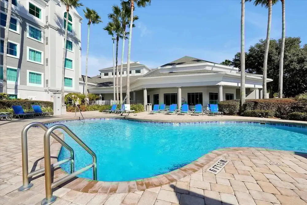 Pool View Disney Universal Free Shuttle Parking