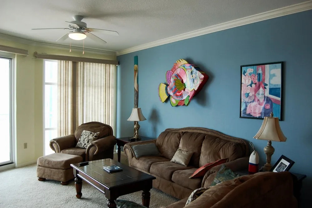 Legacy1-1107 2 Bedrooms 2 Bathrooms Condo