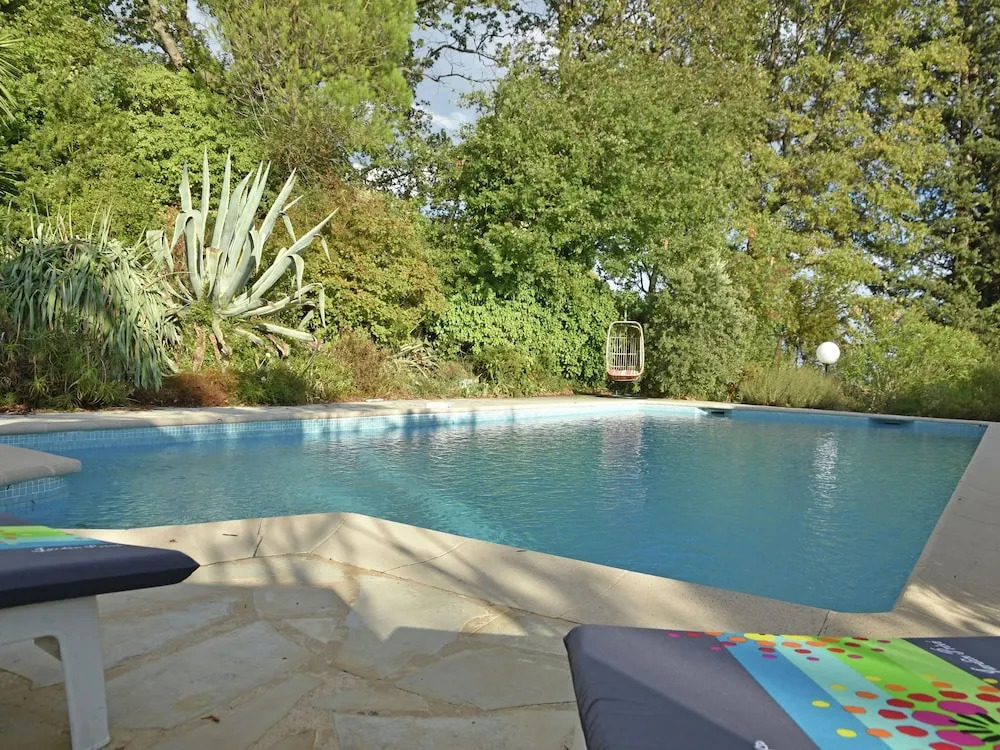 Villa in Fayence with Provençal Charm
