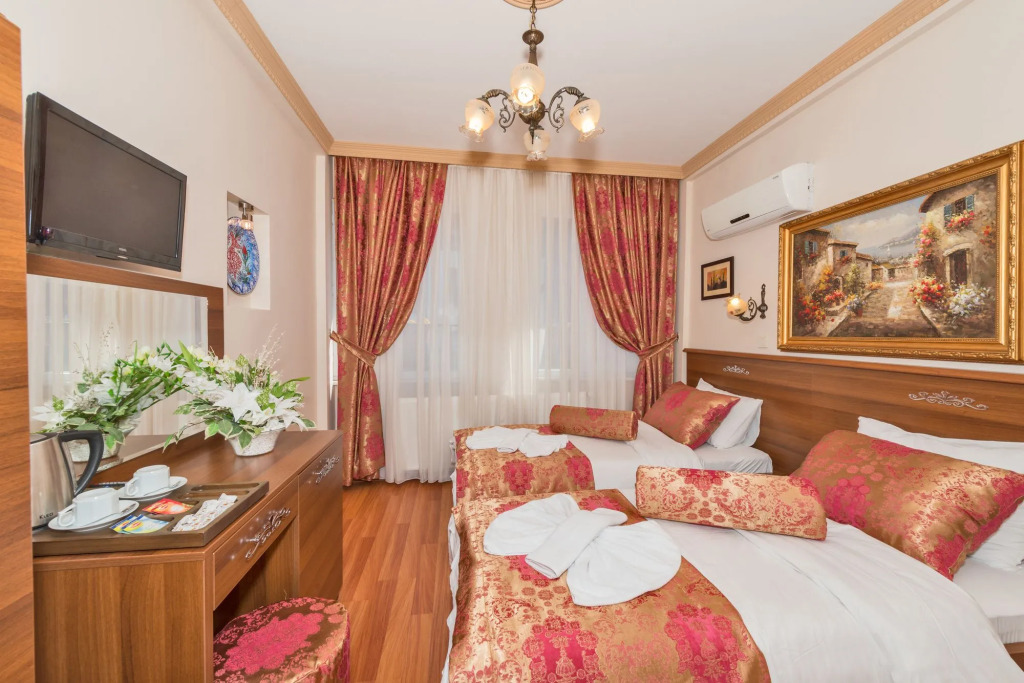 Lamp Hotel