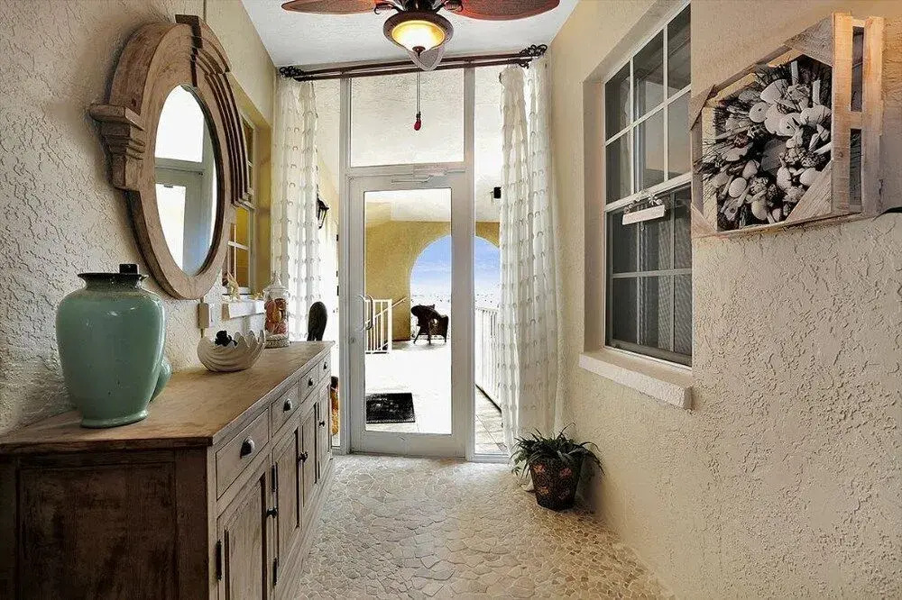 Royal Marc #50612 - 3 Br Condo