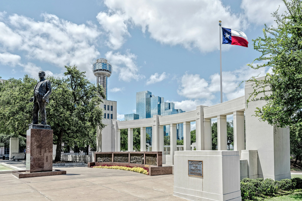 Hotel Indigo Dallas Downtown by IHG