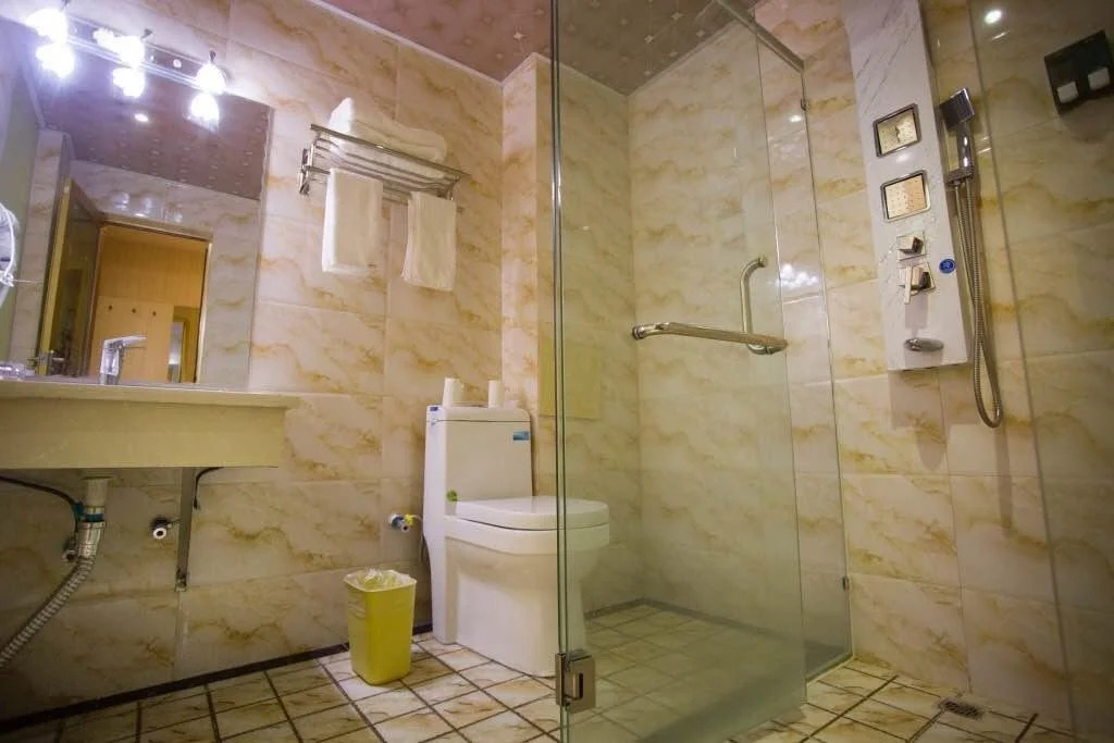 Kai Bin Bo Yue Business Hotel