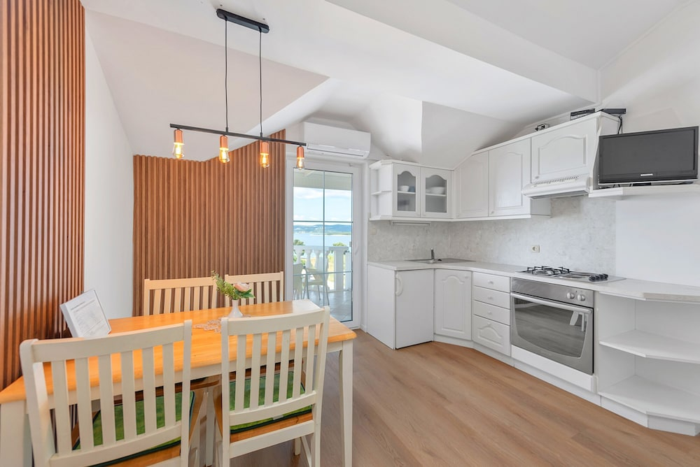 Superior Apartment Tania 11