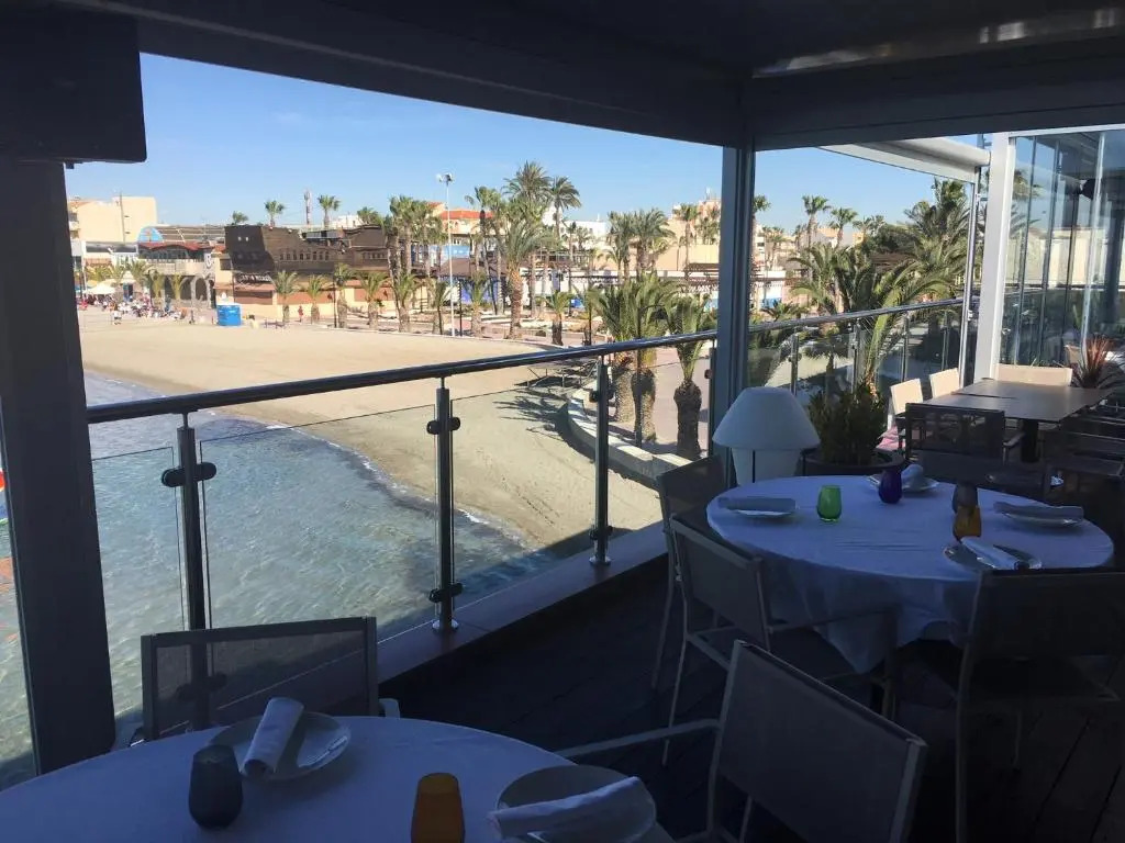 Playamar Iv Calle De La Rosalia 90A