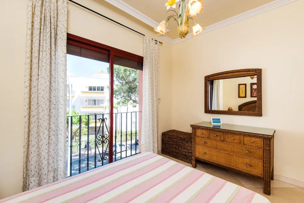 RentAndHomes Marbella Luxury Beach