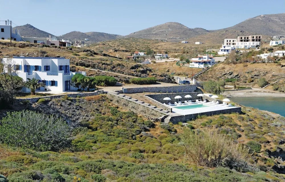 Stunning Home In Ampela, Syros