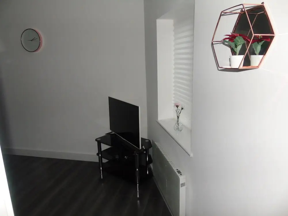 Captivating 1-bedroom Apartment in Bolton