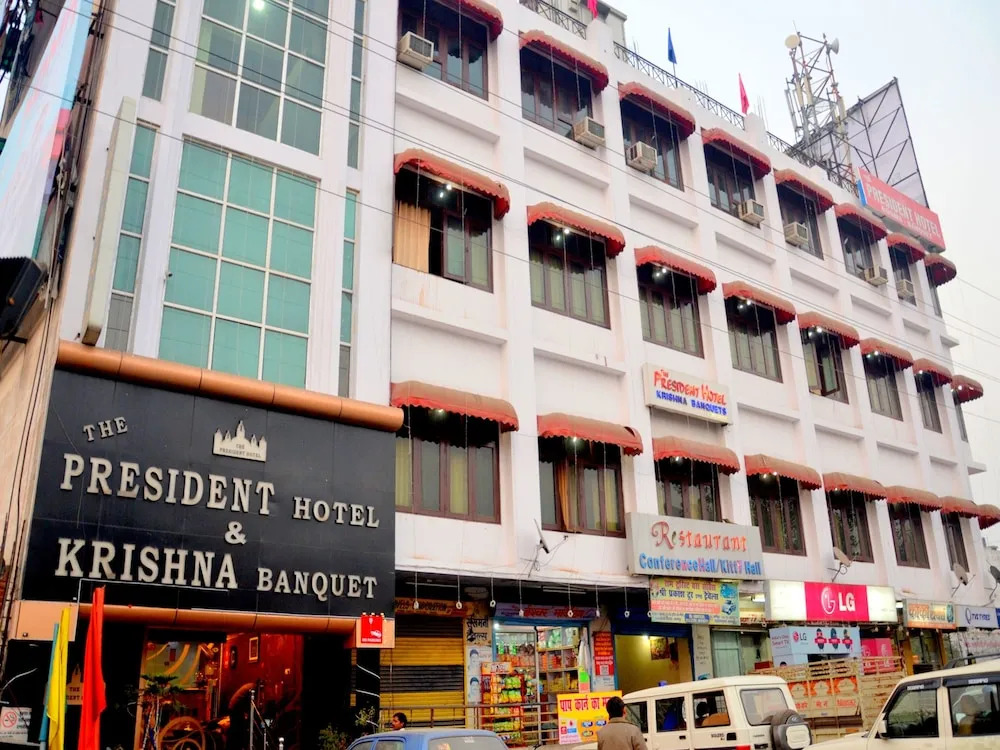 OYO 2046 President Hotel