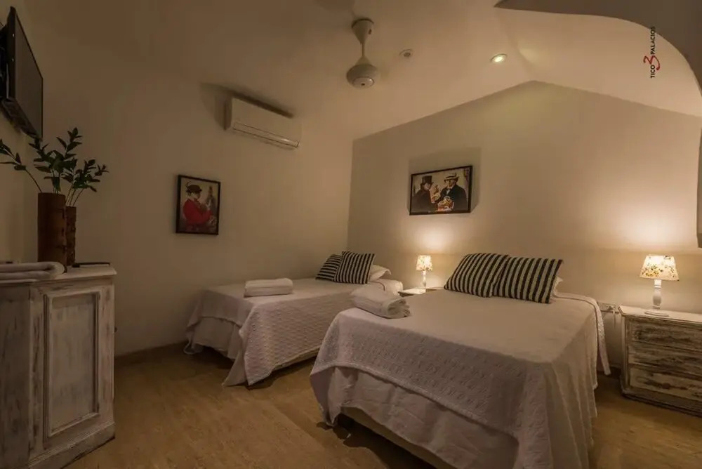 w Magnificent 6BR House w AC in Cartagena