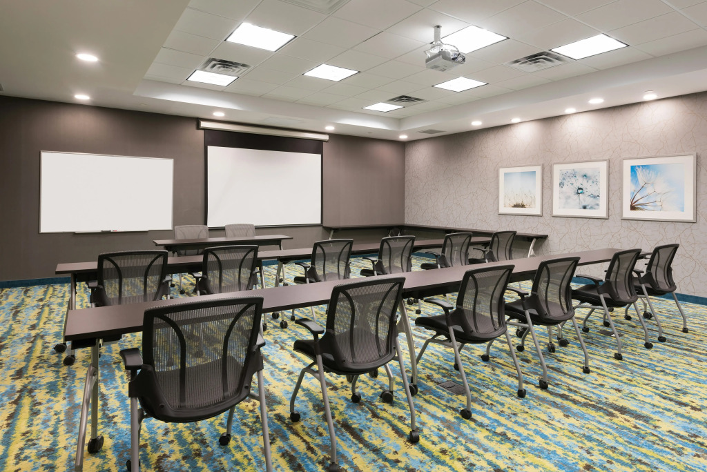Homewood Suites By Hilton Ottawa Airport