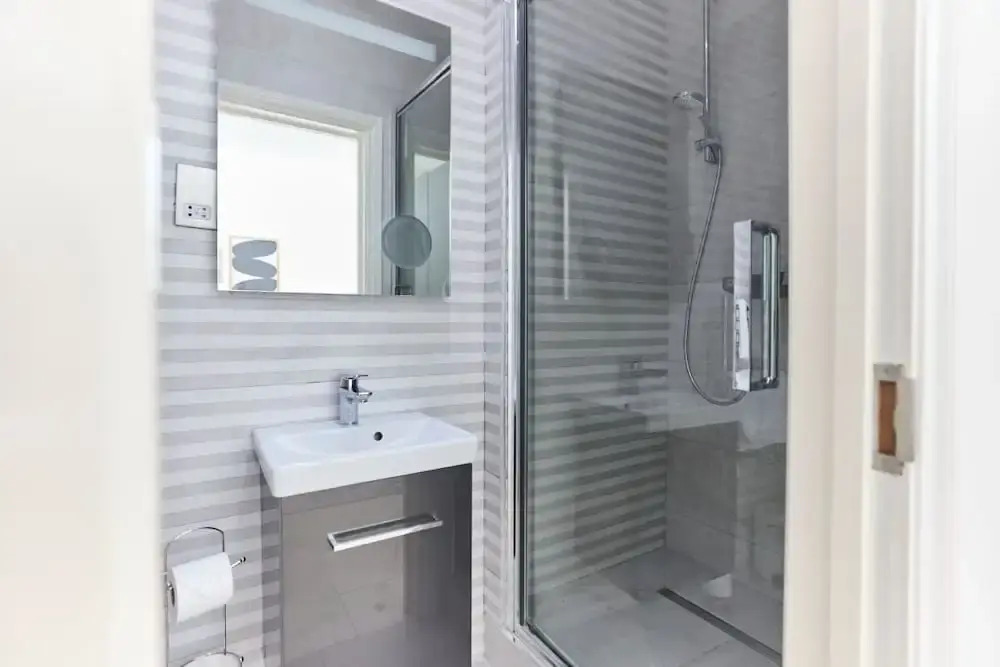 The Camden Park Place - Lovely 4bdr Flat With Garden