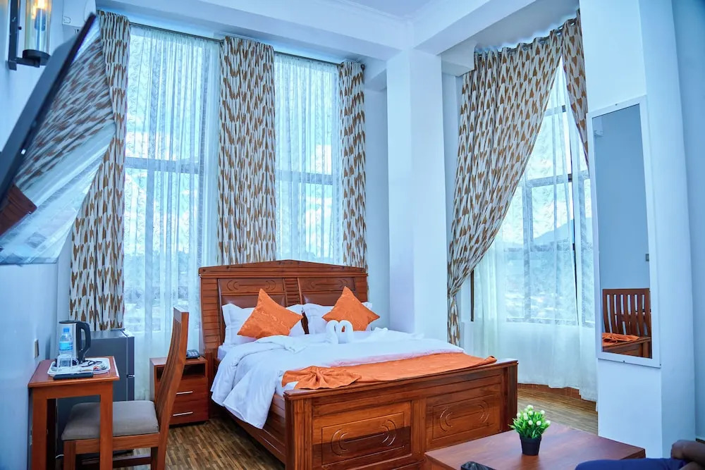 Sumni Hotel