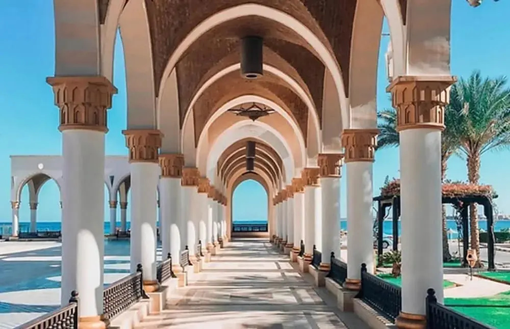 Beachfront and sea View in 5 Star Hotel Hurghada