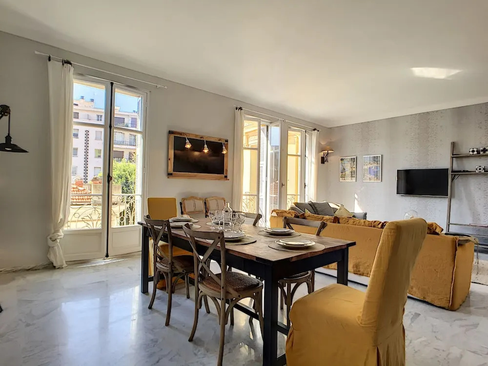 French Riviera Prestige by Nestor&Jeeves