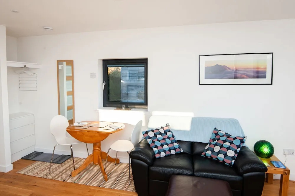 Croft 7 Geary Self Catering Studio