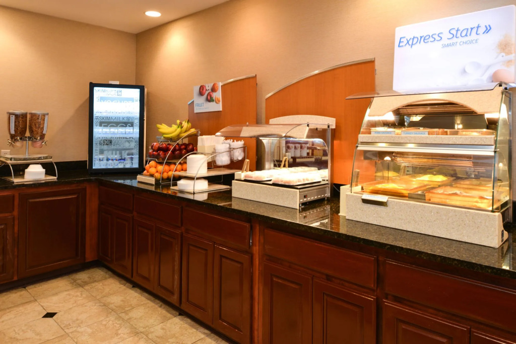 Holiday Inn Express Hotel & Suites Cherry Hills by IHG