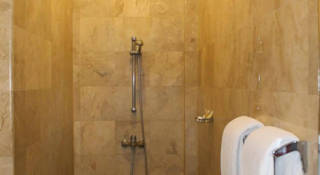 Bali Court Hotel & Apartment