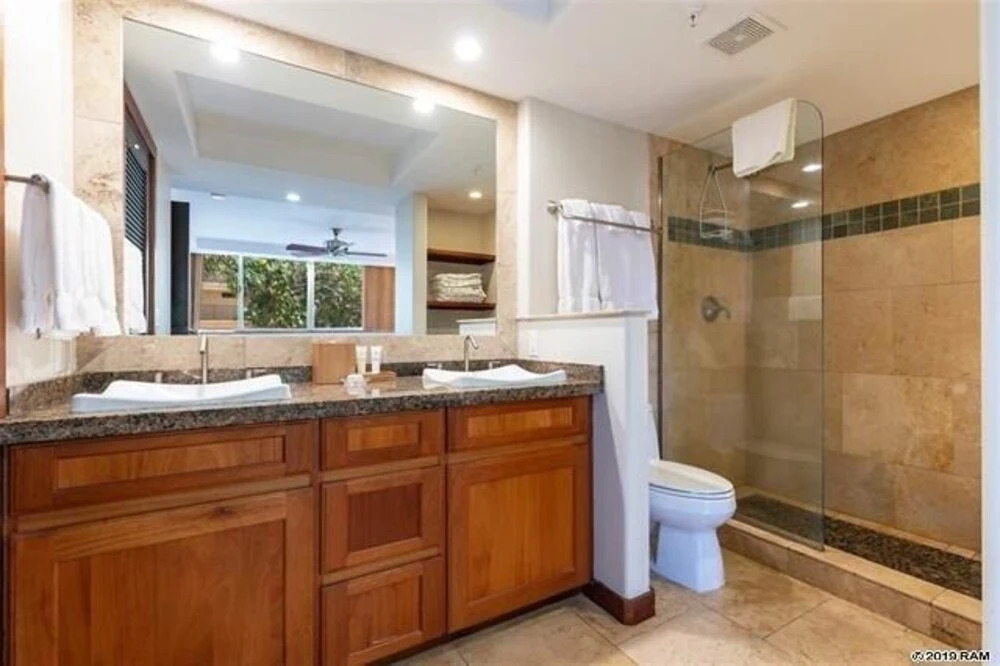 Royal Kahana 101 2 bdr/2ba OV condo