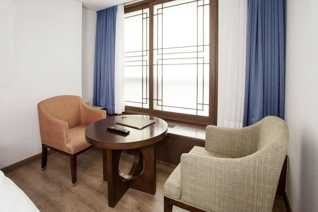 Hotel Riviera Yuseong