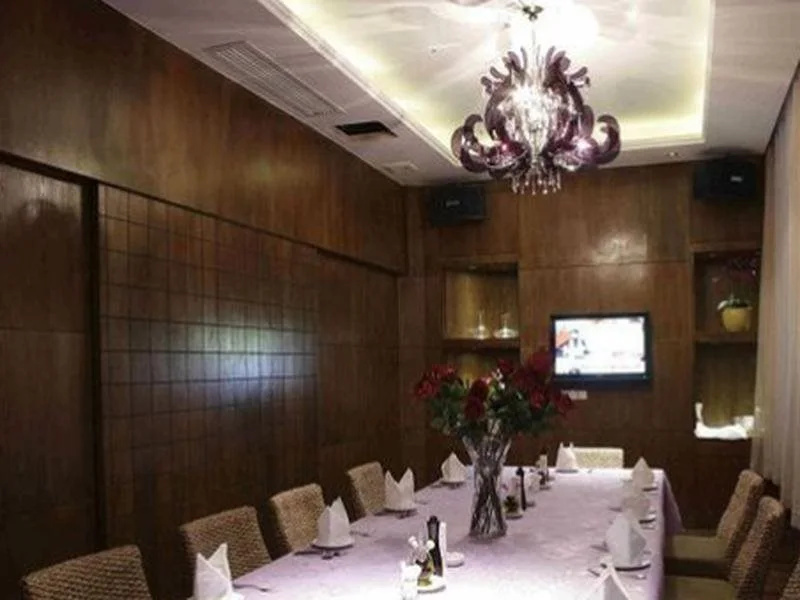 The Q Hotel