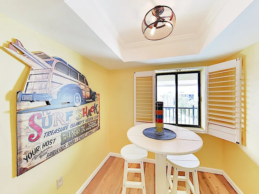 Bayshore Unit 402 - 2 Br Condo