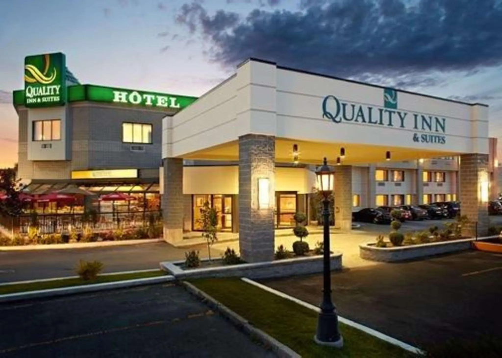 Spark by Hilton Montreal Brossard