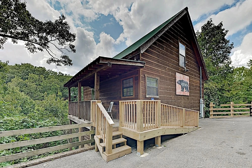 New Listing! Epic W/ Game Room & Hot Tub 2 Bedroom Cabin