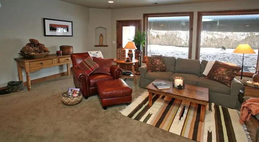 Wild Turkey Ridge by Stewart Mountain Lodging