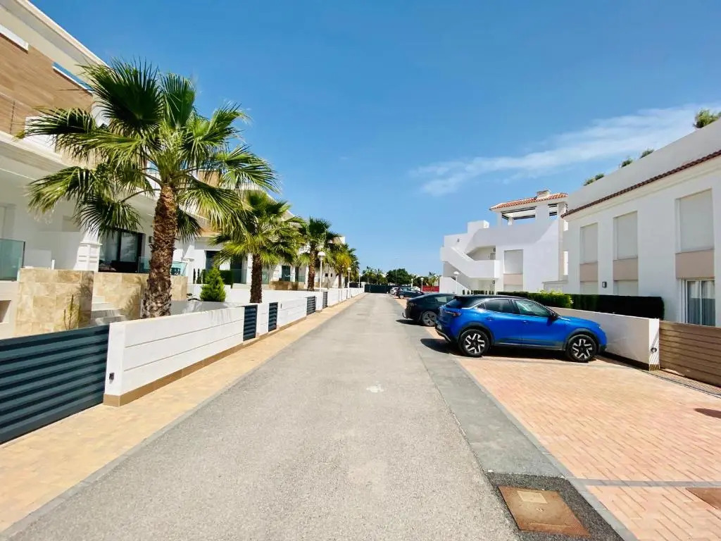 Fortuna Penthouse with roof terrace, AC and pool