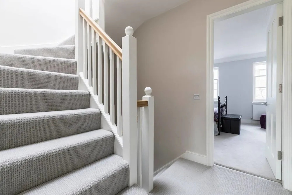 Gorgeous 5 Bed / Sleeps 10 - in Battersea Village
