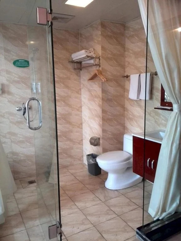 Yaxin Hotel