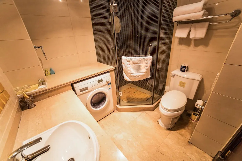 World City Jiamei Service Apartment