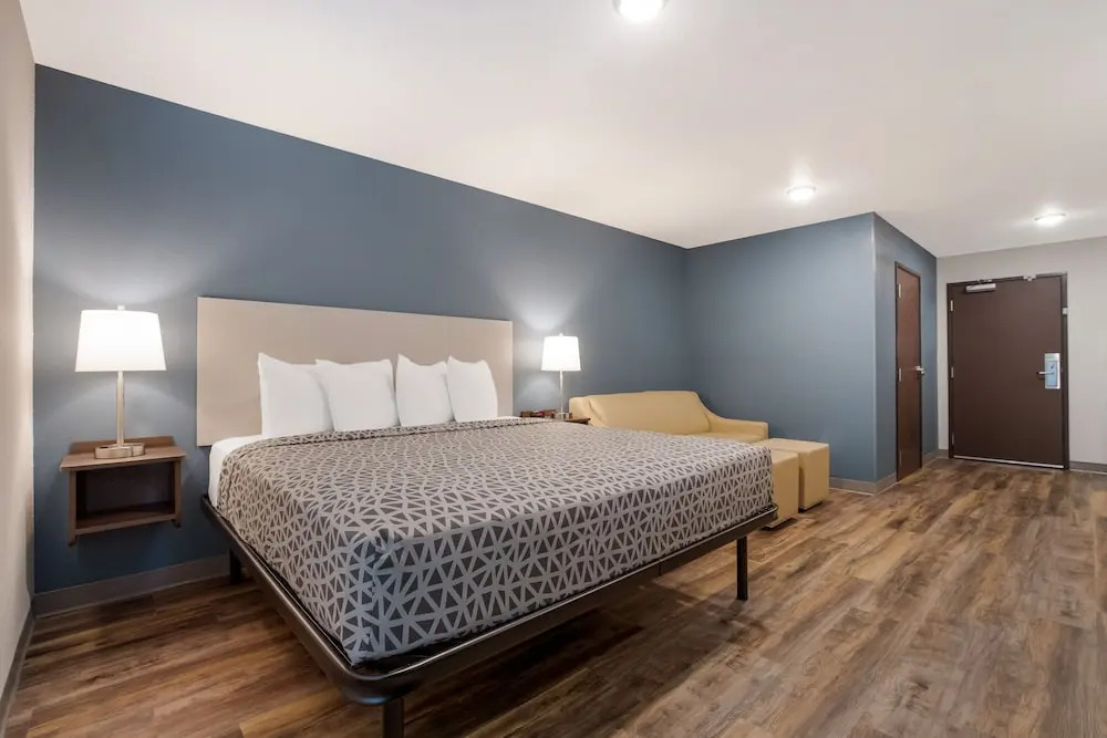 WoodSpring Suites South Brunswick - Princeton